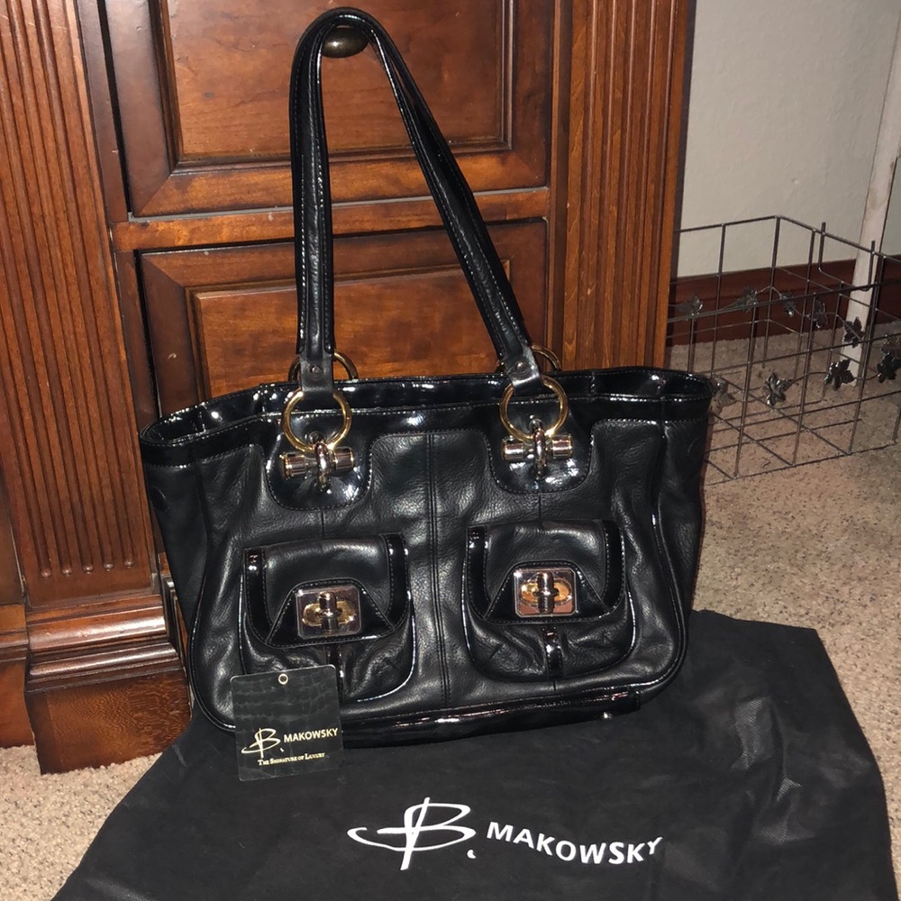 B Makowsky Luxury Black Leather Shoulder Bag